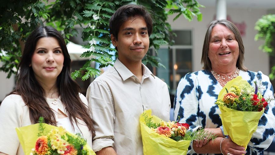 Vinnare 2025: Amela Asani, Tobias Andersson och Agneta Schelen.